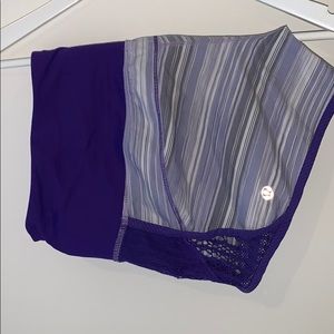 Well loved lulu shorts